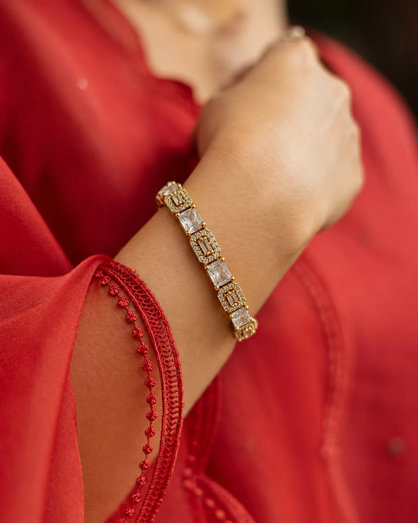 Nazakat Baguette Bangle