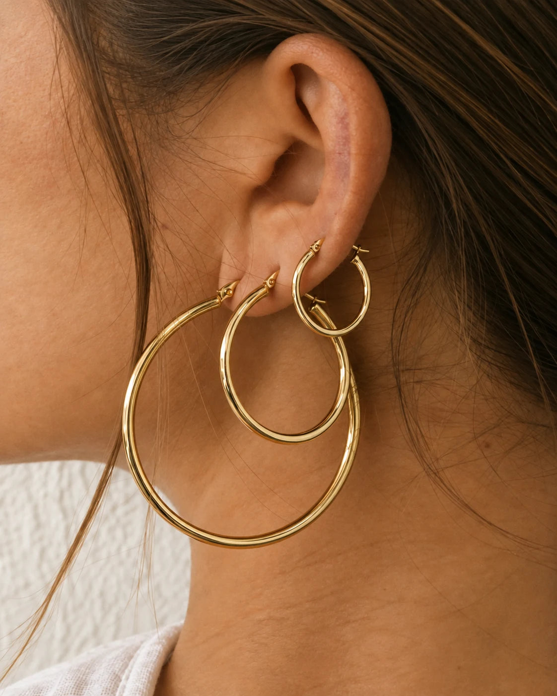 Graduated Gold Hoop Earrings Set of 3 for Women