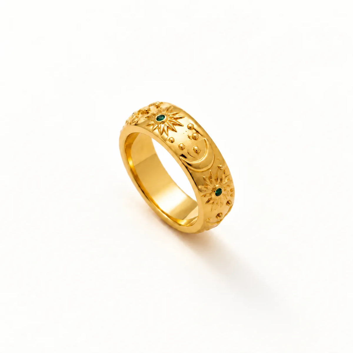 Celestial Emerald Ring – waterproof ring for women, sun, crescent moon and emerald-green stones, anti-tarnish 18K gold PVD | Priskel Jewellery
