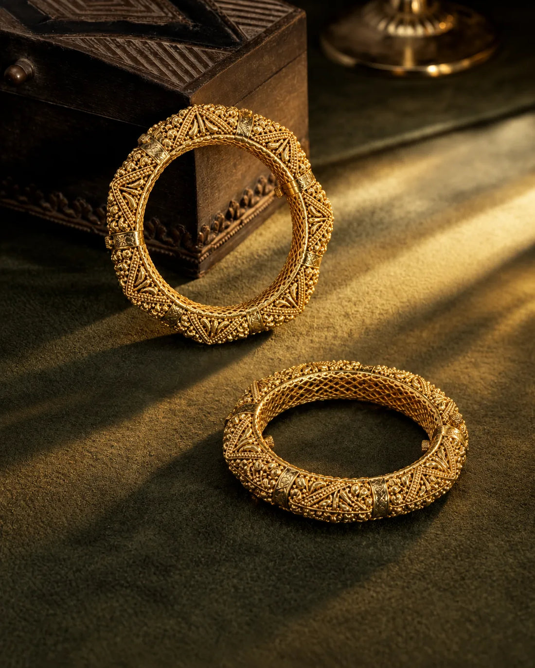 Nawabi Filigree Kadas