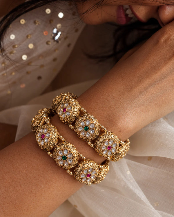 Phoolkari Medallion Shahi Bangle