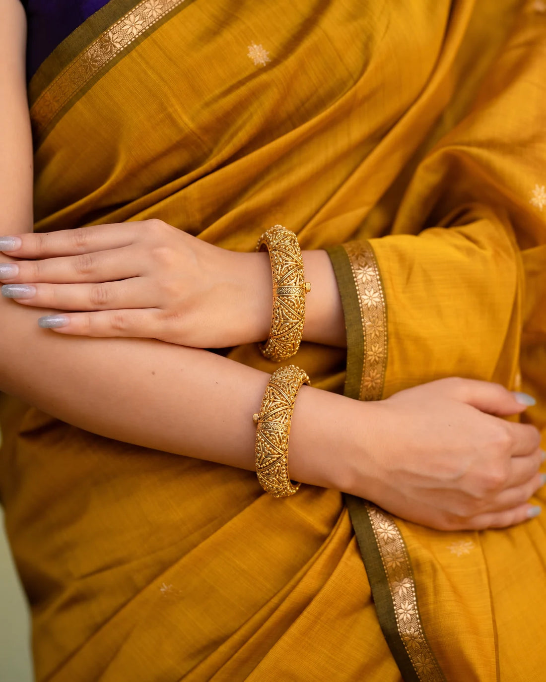 Nawabi Filigree Kadas